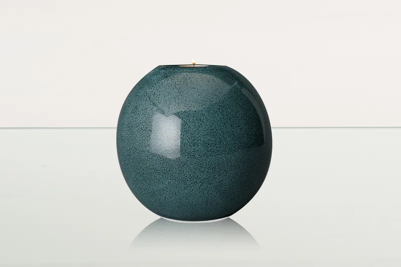 Pulvis Art Urns glazed ceramic urn detail